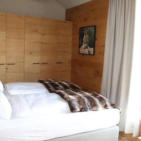 Alpinresortarlberg 1495 - Garni - Fruhstuck In Der Bed and Breakfast *
